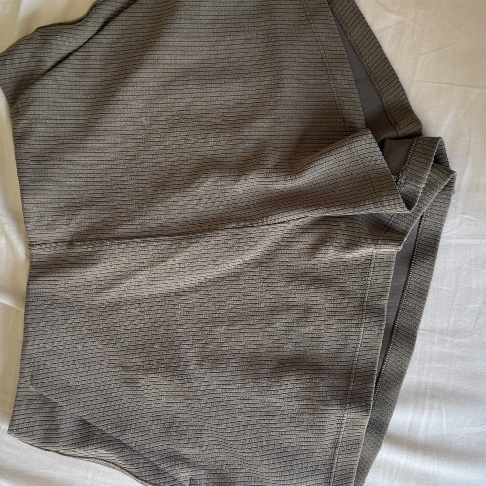 Lululemon soft stream shorts